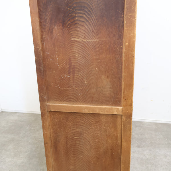 古い水屋箪笥