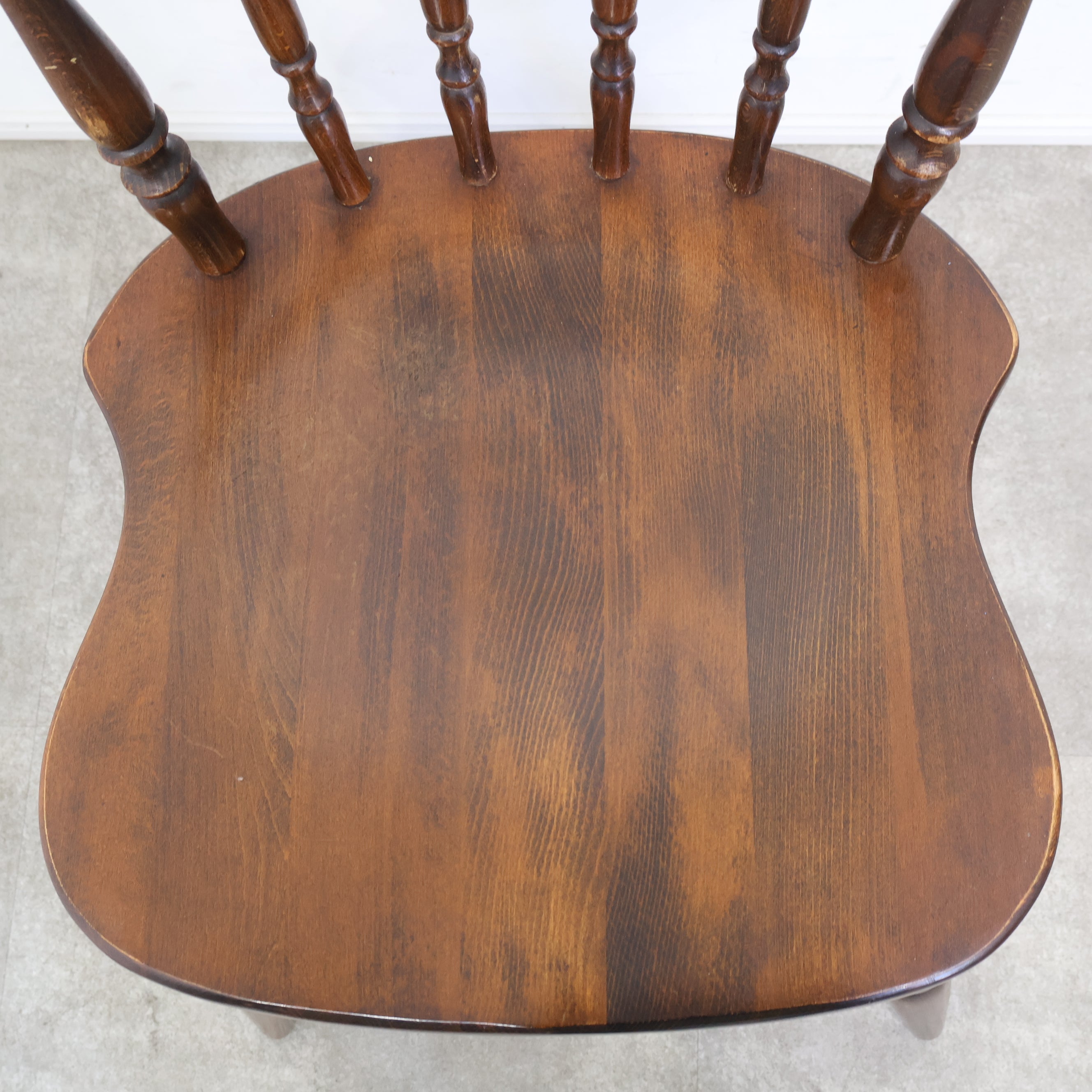 飛騨産業 キツツキマークのダイニングチェア No.2 – バナルオンライン