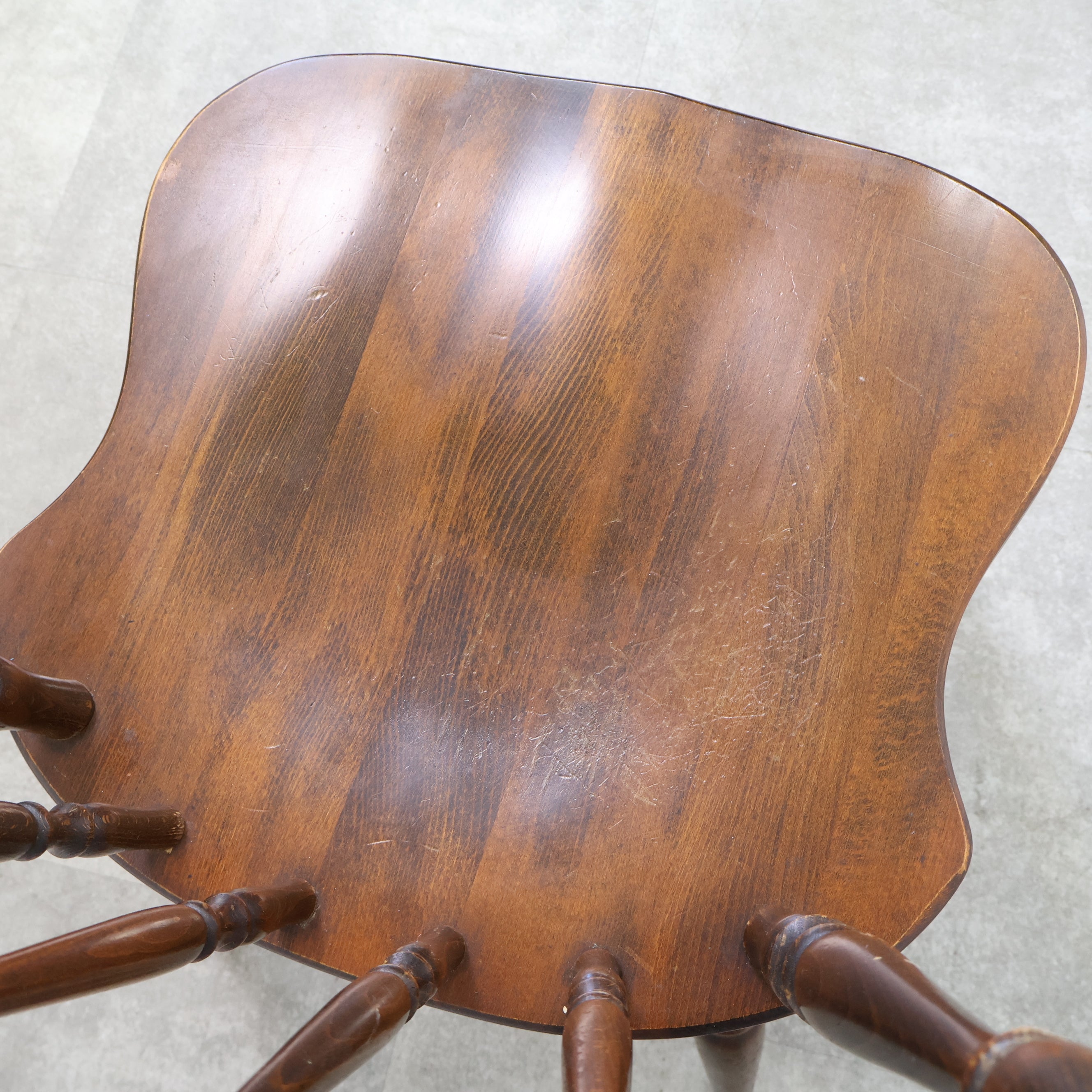 飛騨産業 キツツキマークのダイニングチェア No.2 – バナルオンライン