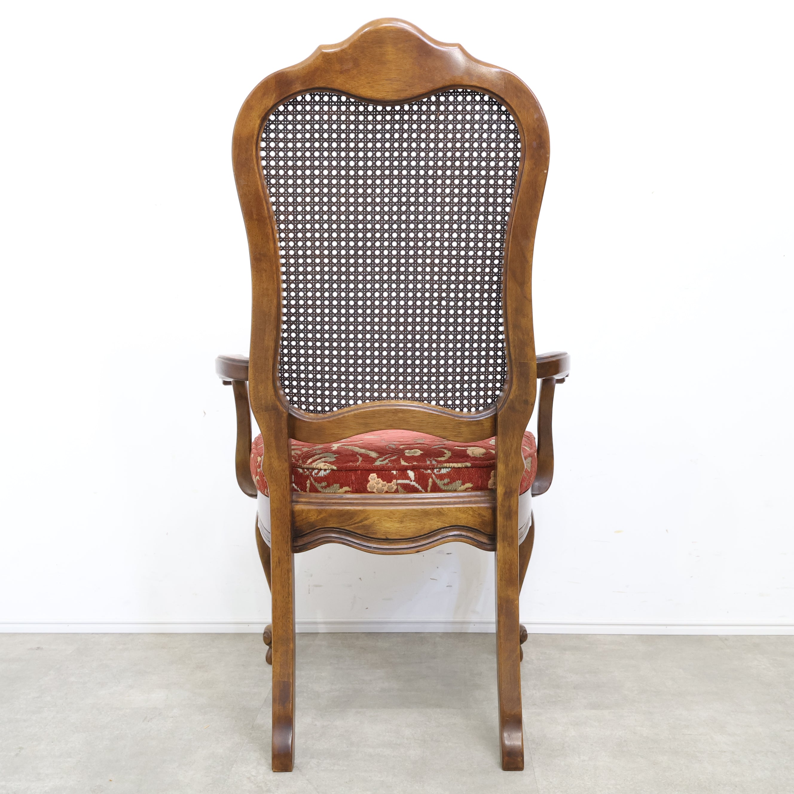 アンティーク調のラタン張りアームチェア – バナルオンラインショップ