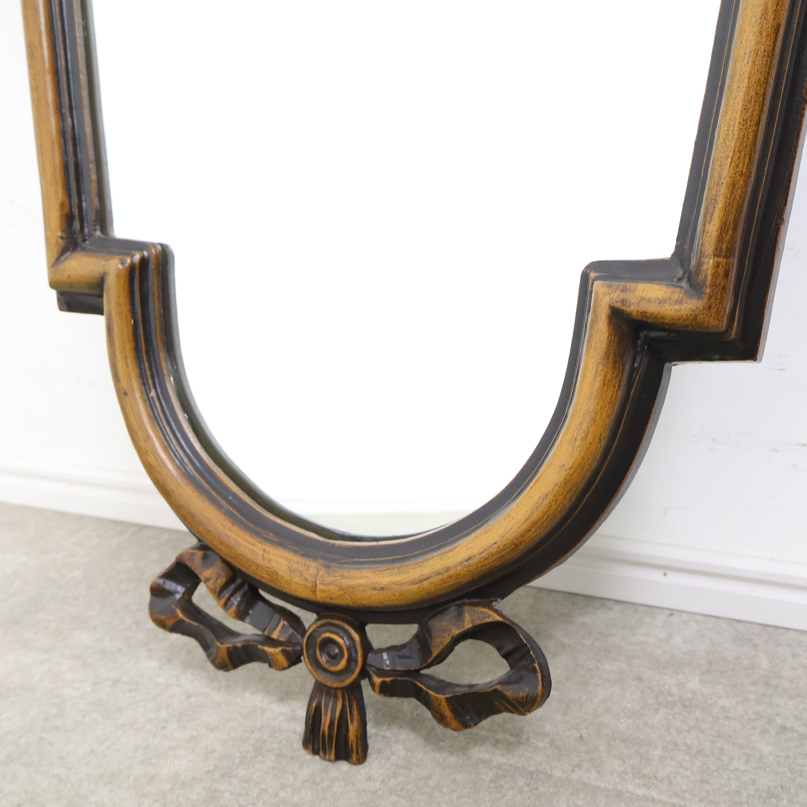 アンティーク調のイタリア製ウォールミラー – バナルオンライン