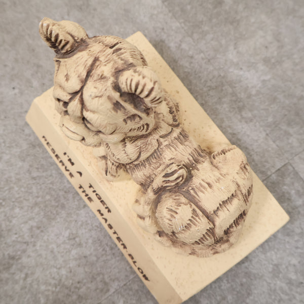 ヴィンテージのメッセージドール「タイガー」