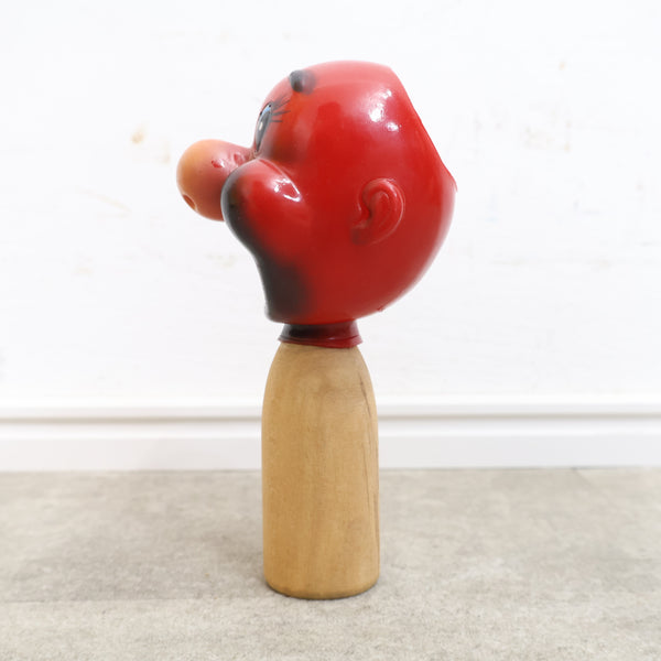 ユーモラスなキャラクターのボトルオープナー