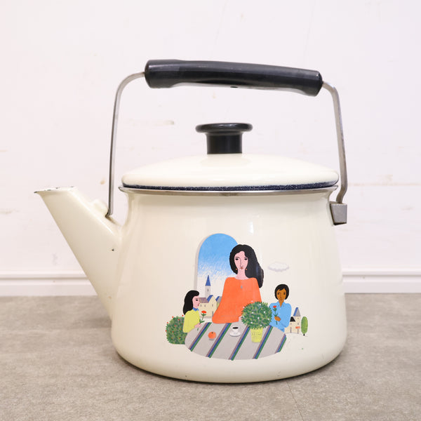 レトロなイラストのホーロー製ケトル
