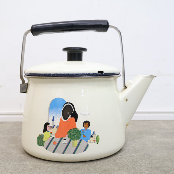 レトロなイラストのホーロー製ケトル