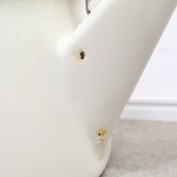 レトロなイラストのホーロー製ケトル