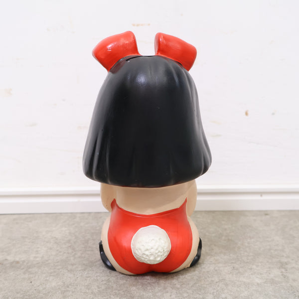 バニーガールの陶器製貯金箱