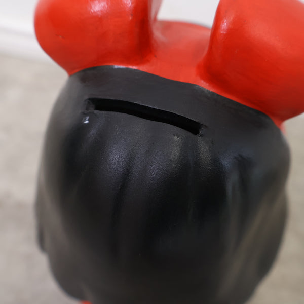 バニーガールの陶器製貯金箱
