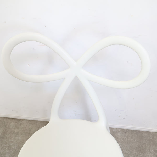 Qeeboo Nika Zupanc RIBBON CHAIR リボンチェア
