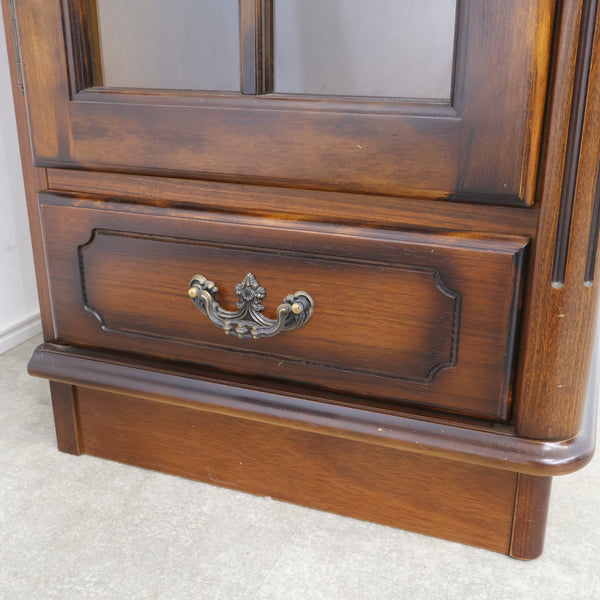 カリモク家具 karimoku コロニアル コーナーキャビネット・ガラスキャビネット