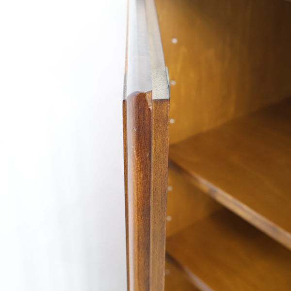 カリモク家具 karimoku コロニアル コーナーキャビネット・ガラスキャビネット