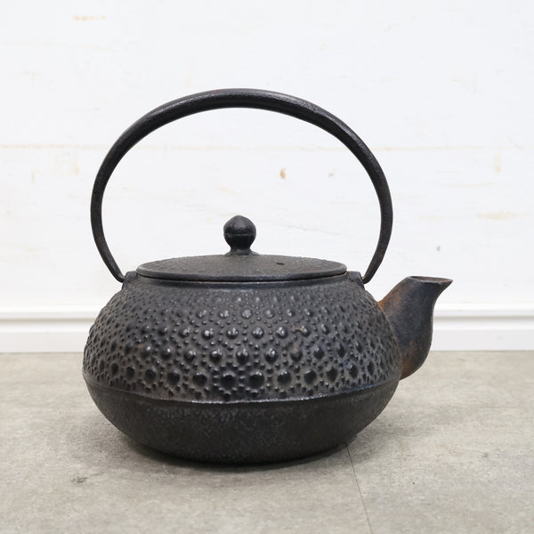 「南部鉄器」の鉄瓶 No.2