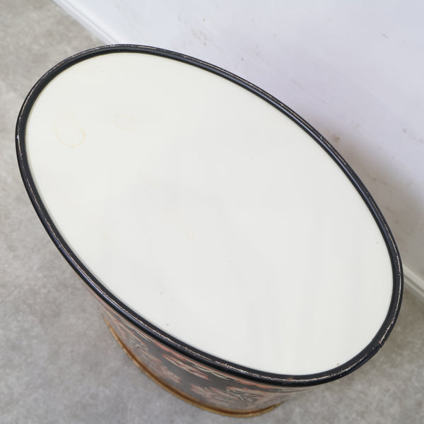 レトロな缶のゴミ箱