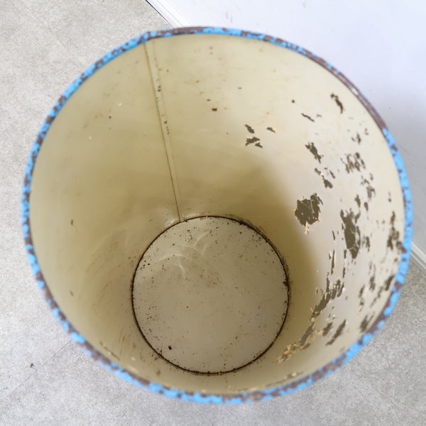 ヨット柄のゴミ箱缶