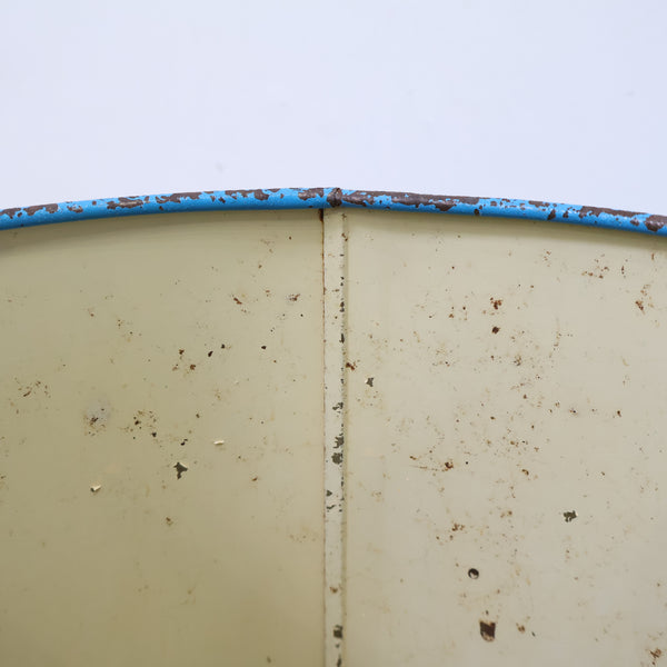 ヨット柄のゴミ箱缶