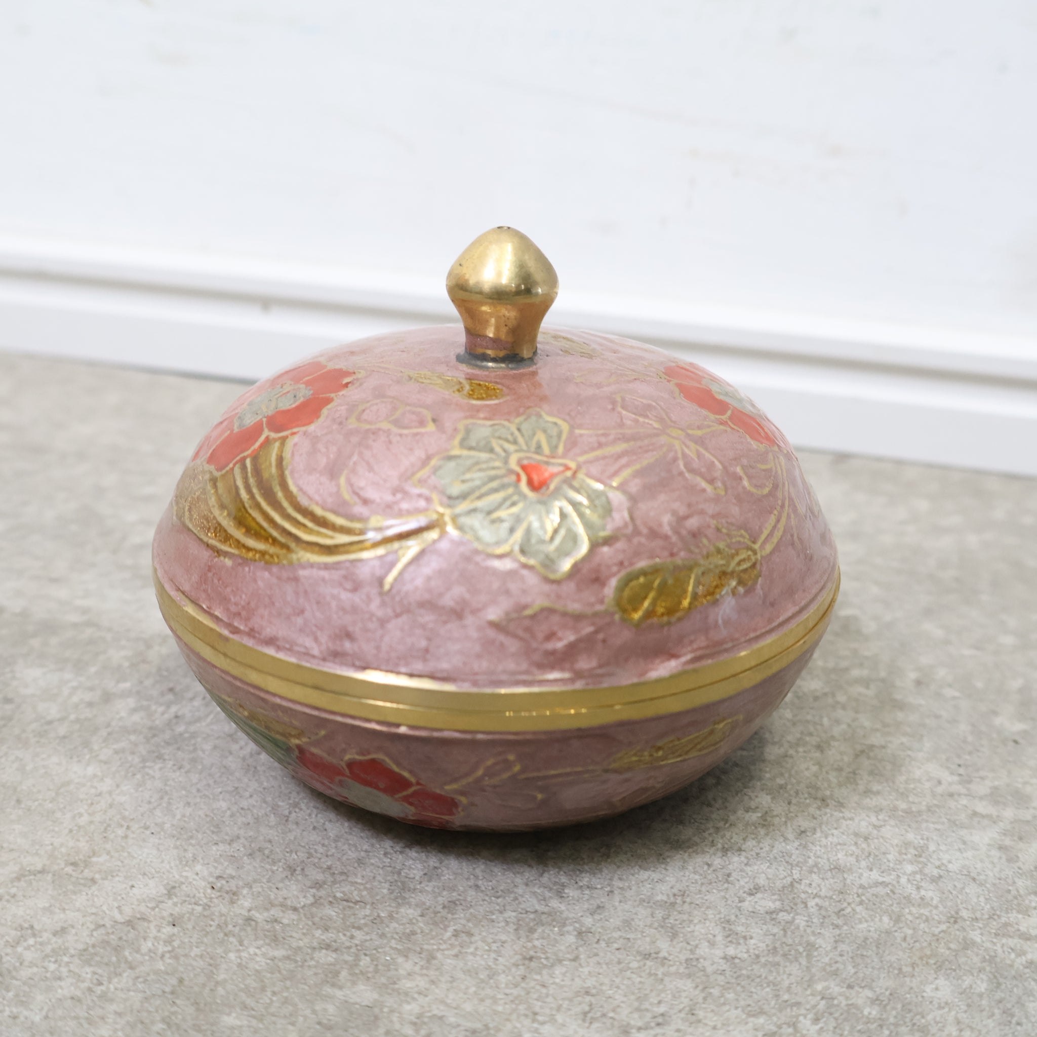 七宝焼の小物入れ（花がら）