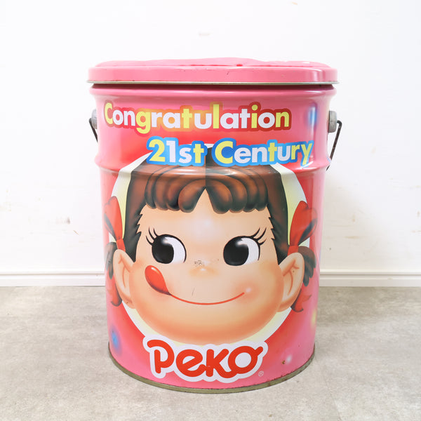 21世紀ぺこちゃんの缶スツール・小物入れ