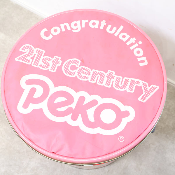 21世紀ぺこちゃんの缶スツール・小物入れ