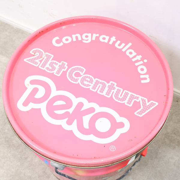 21世紀ぺこちゃんの缶スツール・小物入れ