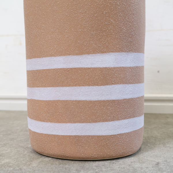 ALEX HOME DECOR「モダンストライプハンドルベース」フラワーベース
