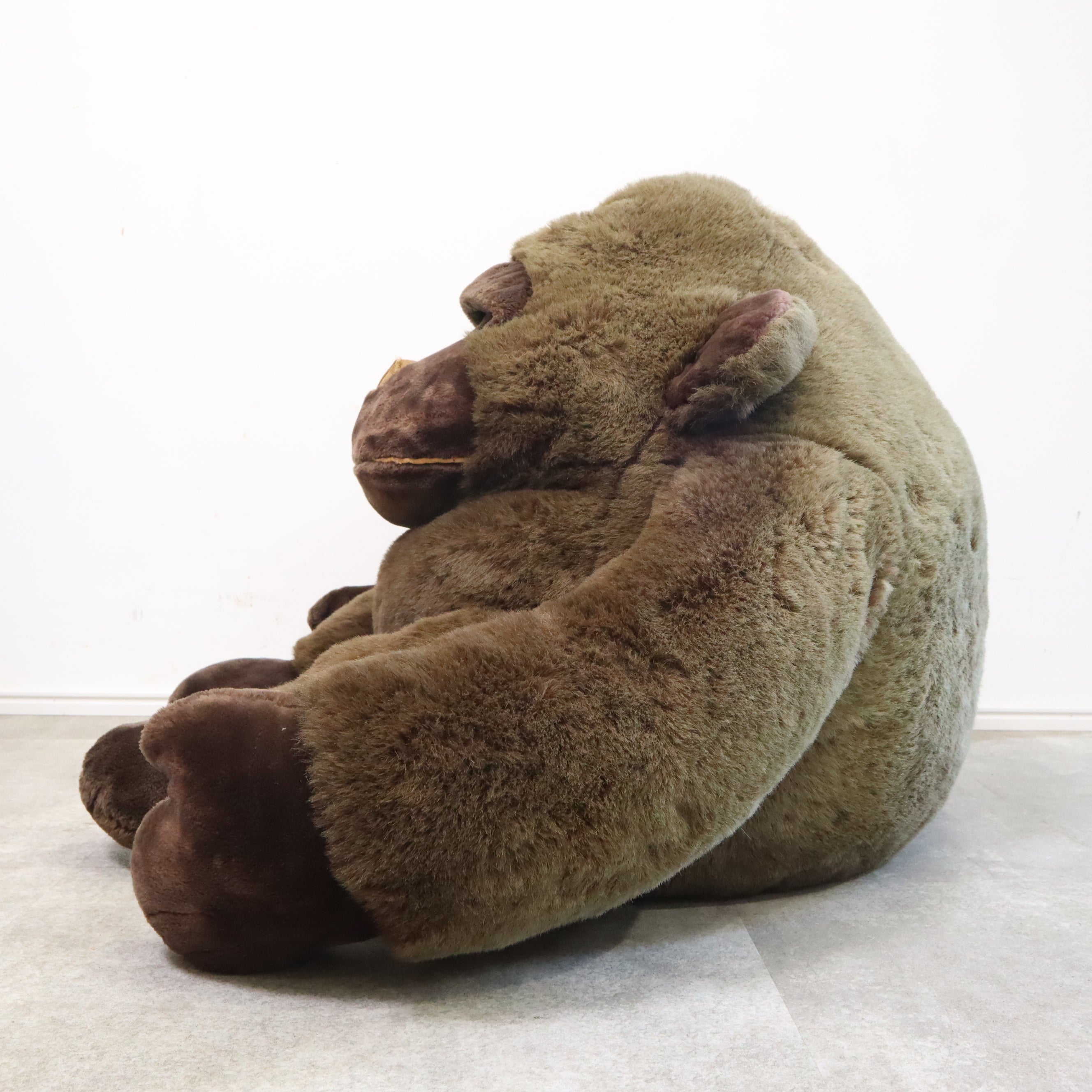 【希少品】EDOGES 大型ゴリラ ぬいぐるみ タグ付き ヴィンテージ レア IMG_8615.jpg?v=1692184159&