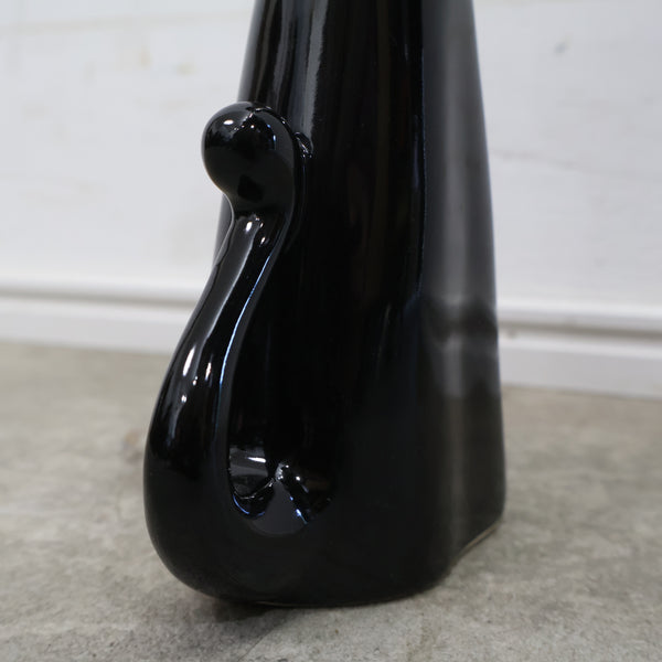 猫モチーフの陶器オブジェ（黒）