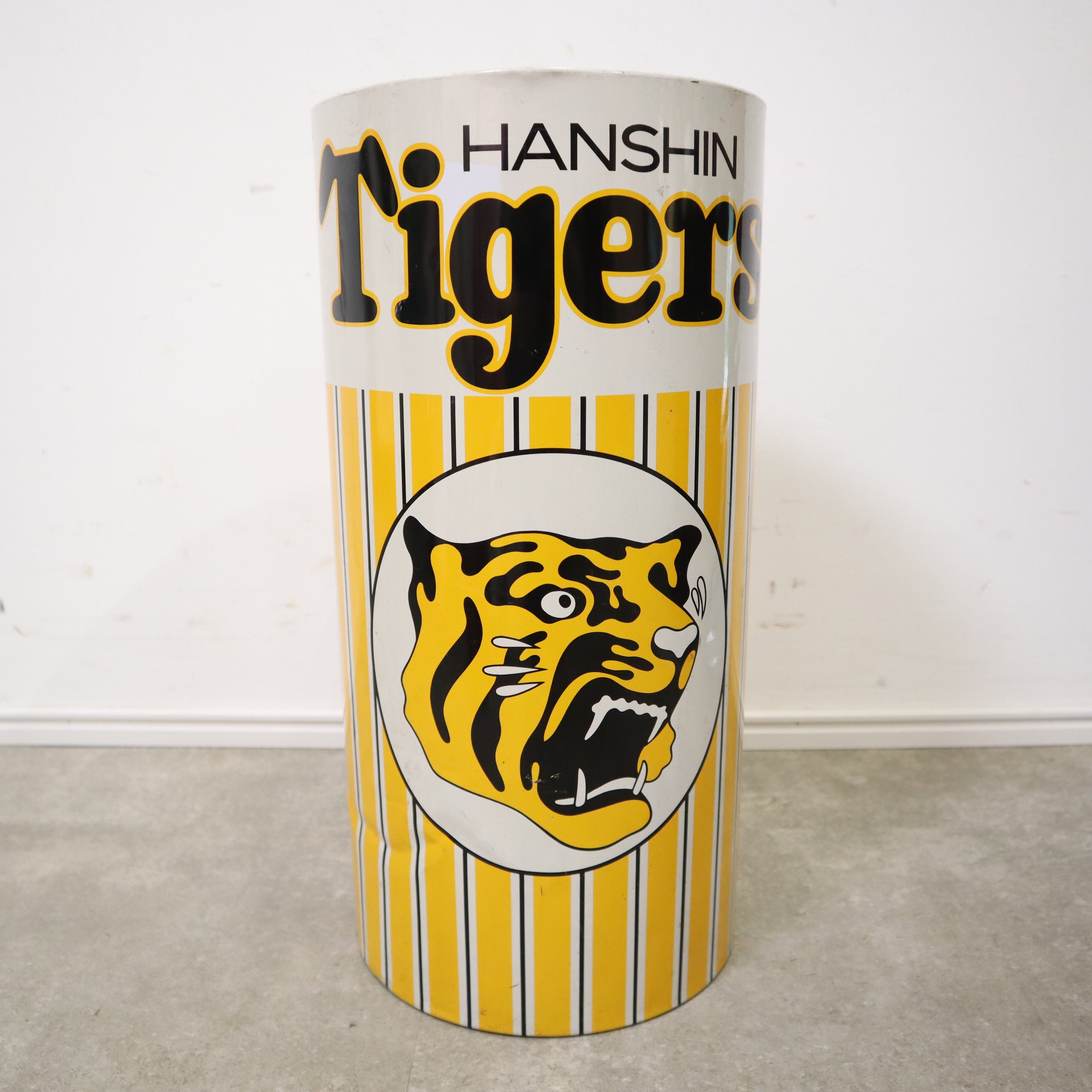 阪神タイガース柄の缶ゴミ箱・ダストボックス – バナルオンライン