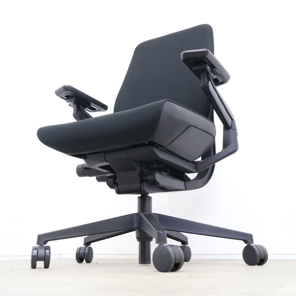 Steelcase Gesture オフィスチェア・ワークチェア