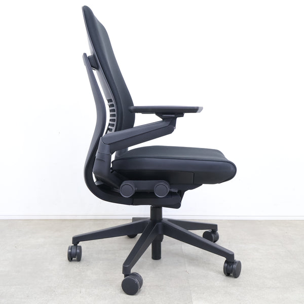 Steelcase Gesture オフィスチェア・ワークチェア