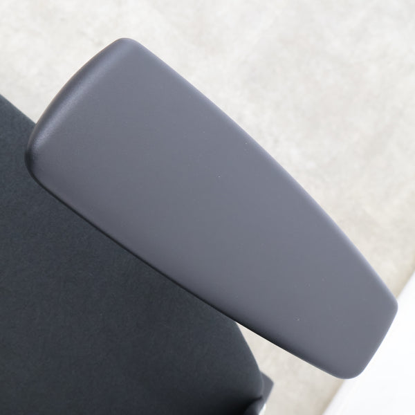 Herman Miller エンボディチェア Embody オフィスチェア（ホワイト）