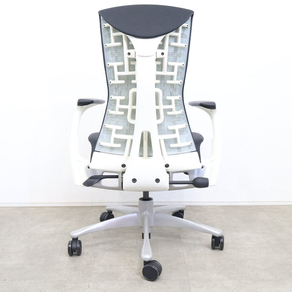 Herman Miller エンボディチェア Embody オフィスチェア（ホワイト）