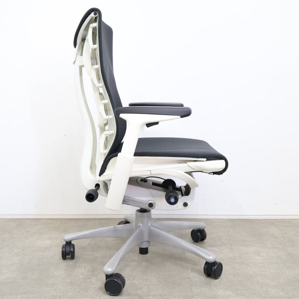 Herman Miller エンボディチェア Embody オフィスチェア（ホワイト）