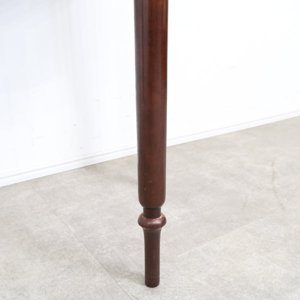 アンティーク調のコンソールデスク