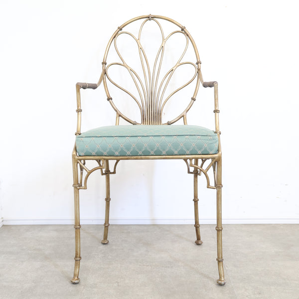 アイアンのエレガントなアームチェア No.1