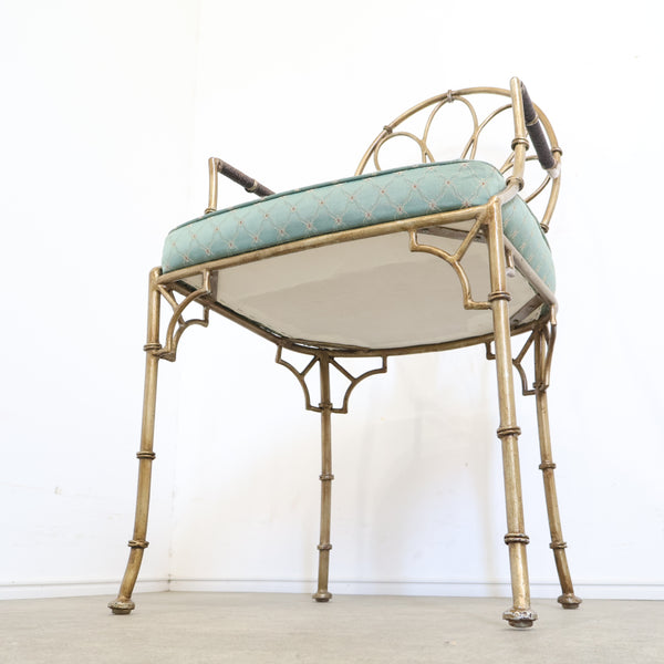 アイアンのエレガントなアームチェア No.1