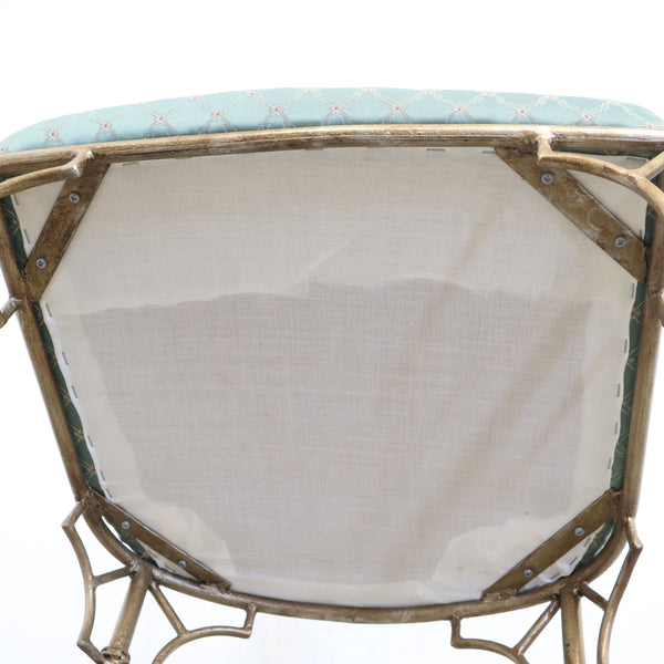 アイアンのエレガントなアームチェア No.1