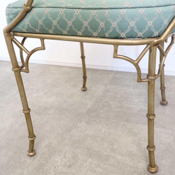 アイアンのエレガントなアームチェア No.1