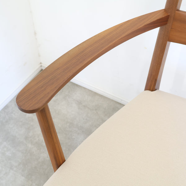 カリモク家具 CT6160シリーズのアームチェア