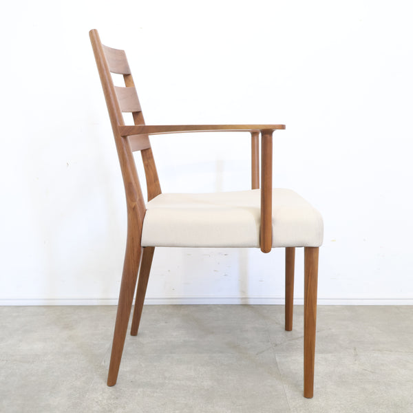 カリモク家具 CT6160シリーズのアームチェア