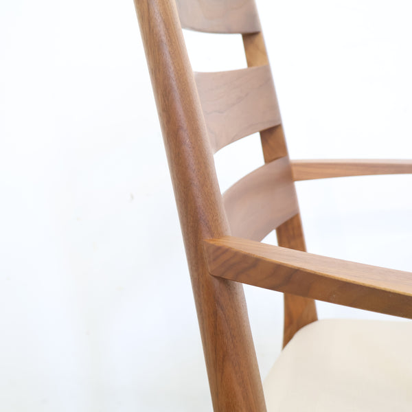 カリモク家具 CT6160シリーズのアームチェア