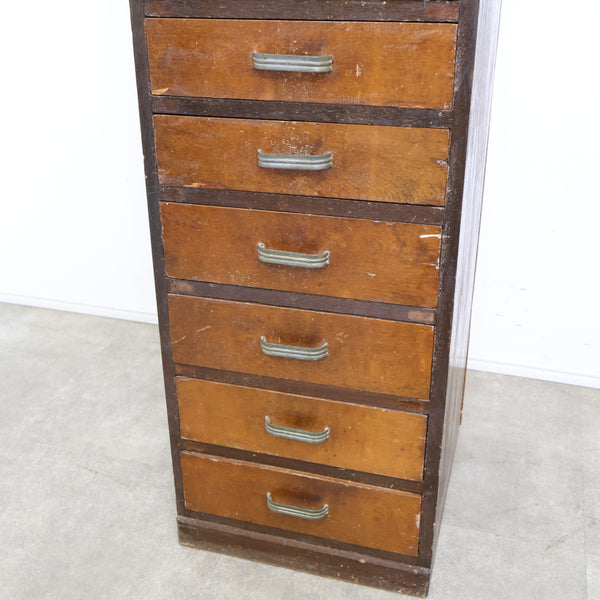 味わい深い13杯小引き出し・抽斗