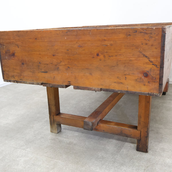 仕切り付き陳列棚・什器