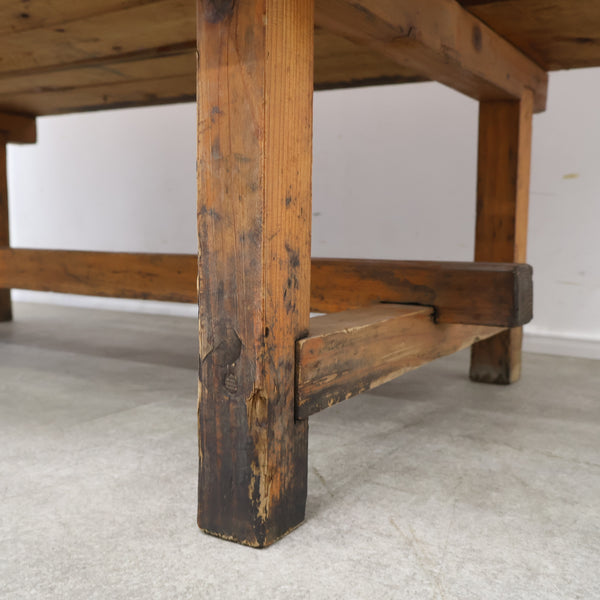 仕切り付き陳列棚・什器