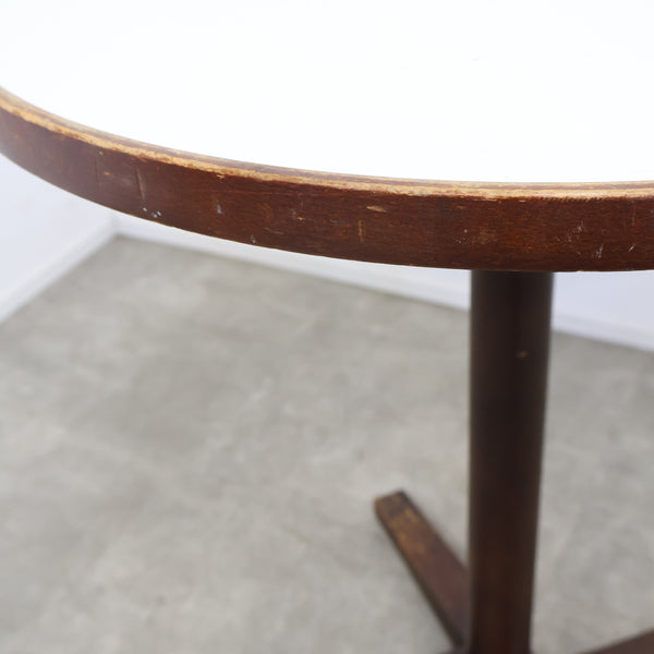 ラウンドテーブル（喫茶店・カフェテーブル ）