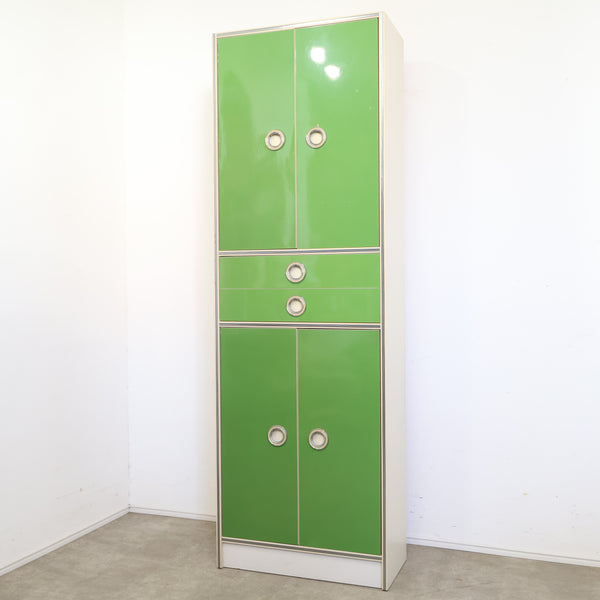 レトログリーンの収納棚・キャビネット