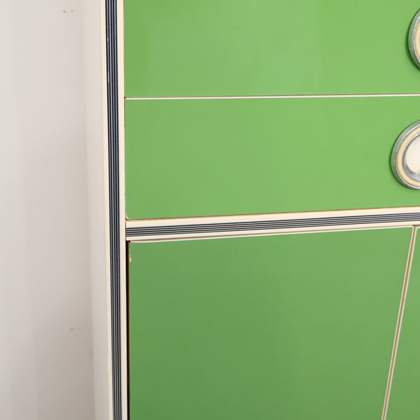 レトログリーンの収納棚・キャビネット