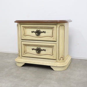 STANLEY FURNITURE ナイトチェスト