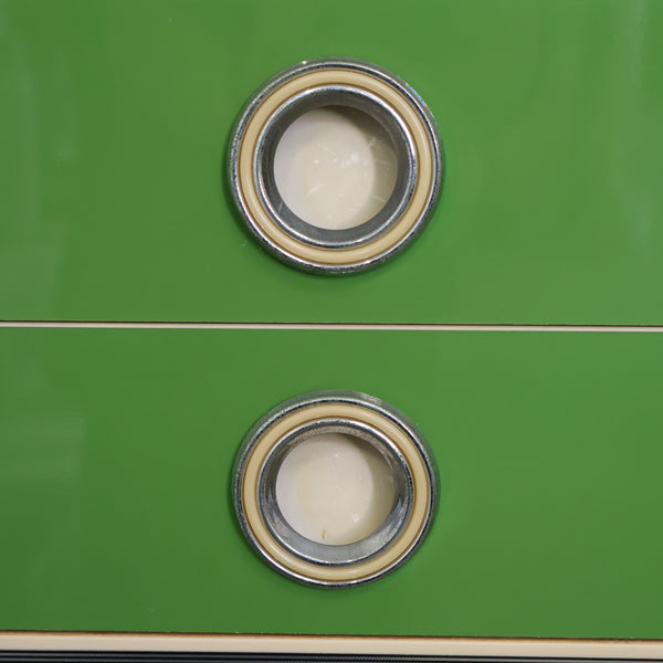 レトログリーンの収納棚・キャビネット