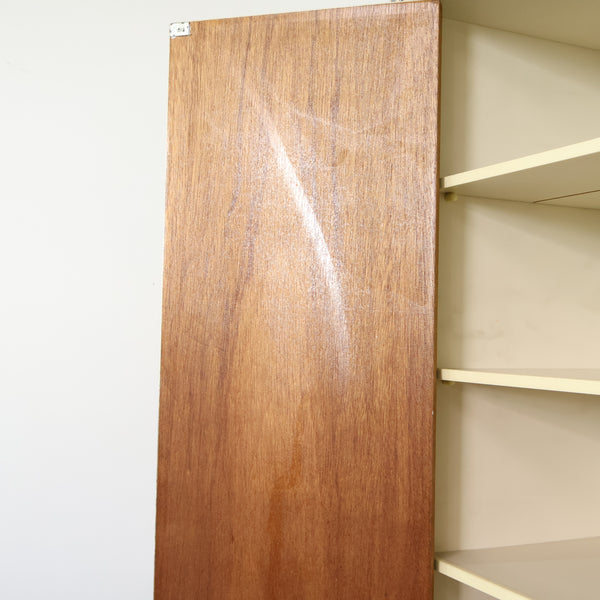 レトログリーンの収納棚・キャビネット