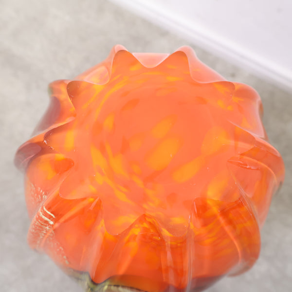 ビビットオレンジのフラワーベース・花瓶